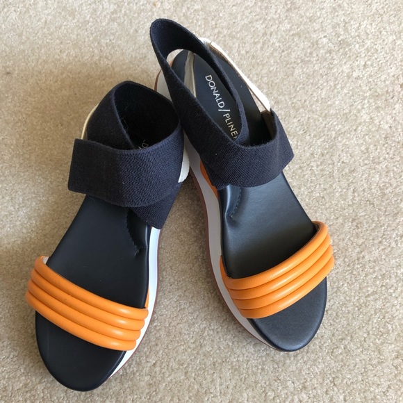 Donald J. Pliner Shoes - Donald J. Pliner Sandals Size 8